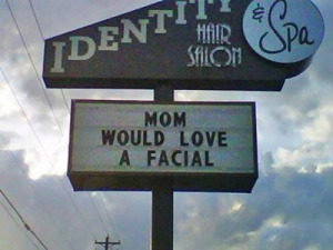 momfacial